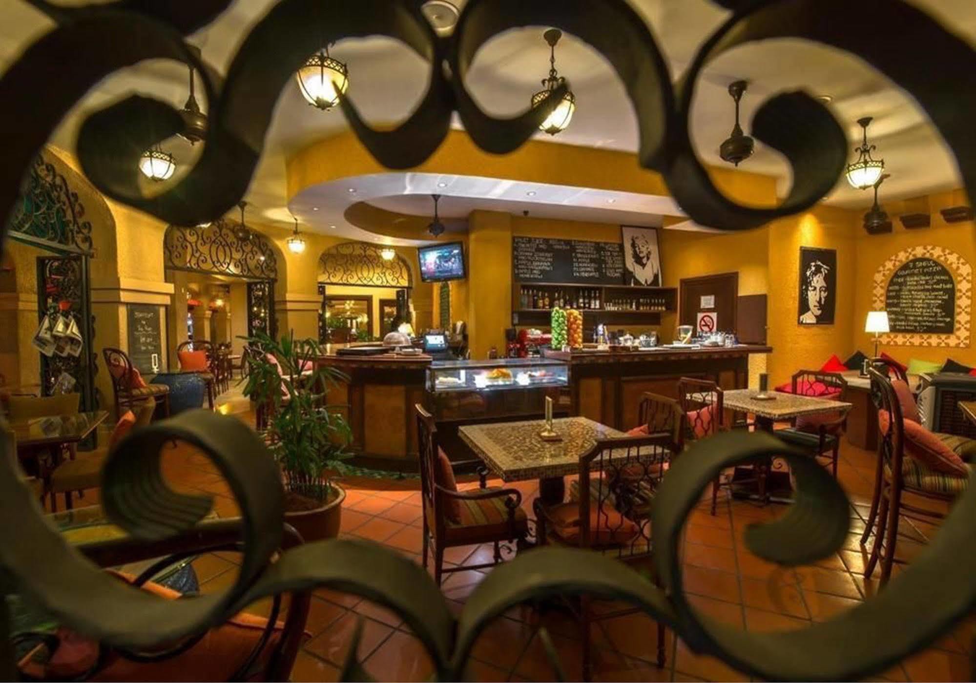 Отель Casa Del Rio Melaka Экстерьер фото